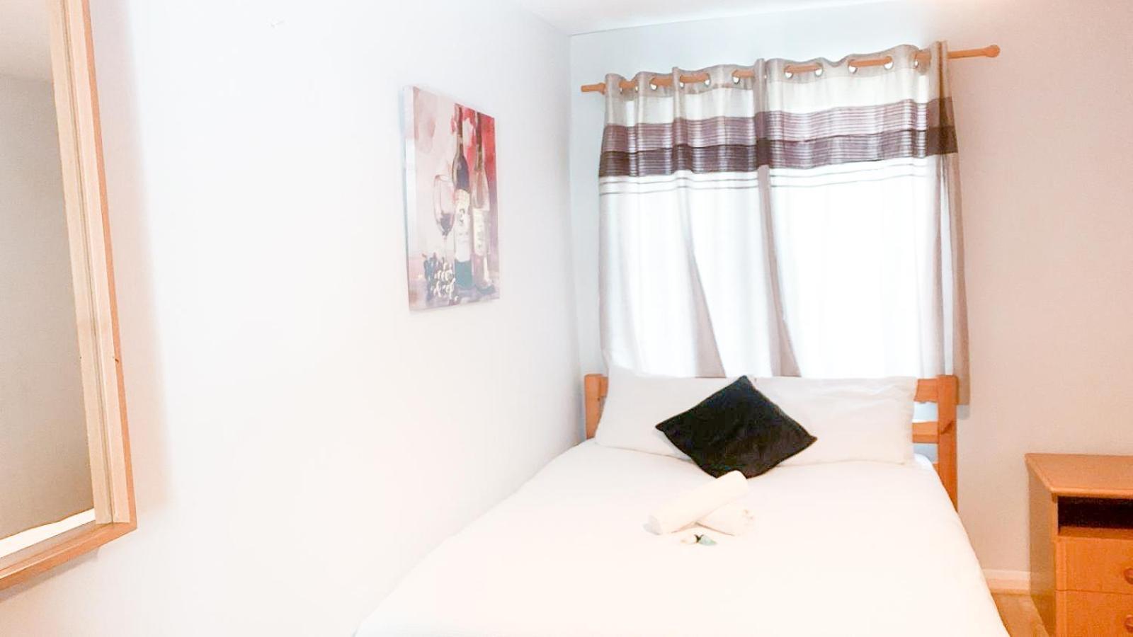 Lovely, Cosy & Central 3 Bed House Near Station Gillingham  Exterior foto